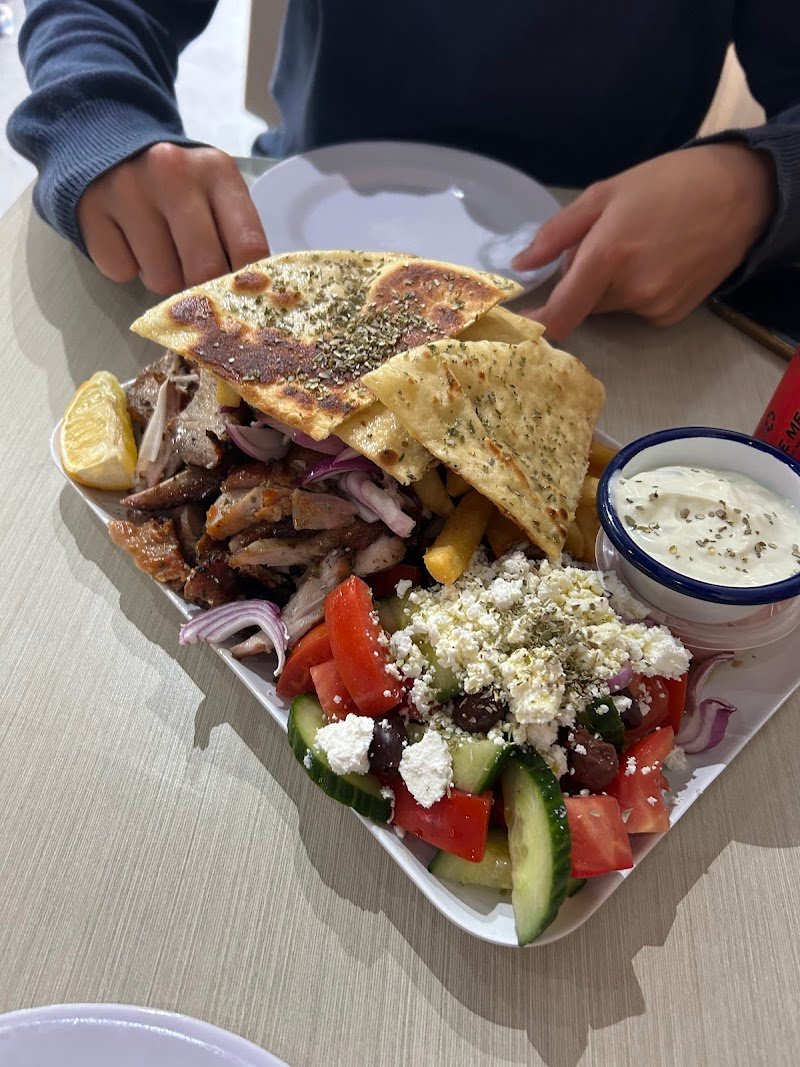 Louie’s Souvlaki photo 4